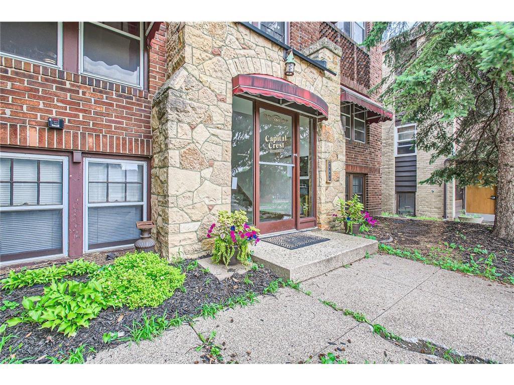 580 Snelling Avenue S #1, Saint Paul, MN, 55116 | MLS: 6621437 | Edina ...