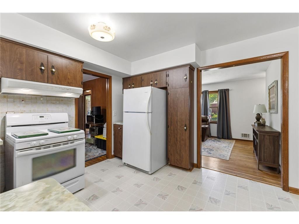 5801 Orchard Avenue N Crystal MN 55429 7100996 image14