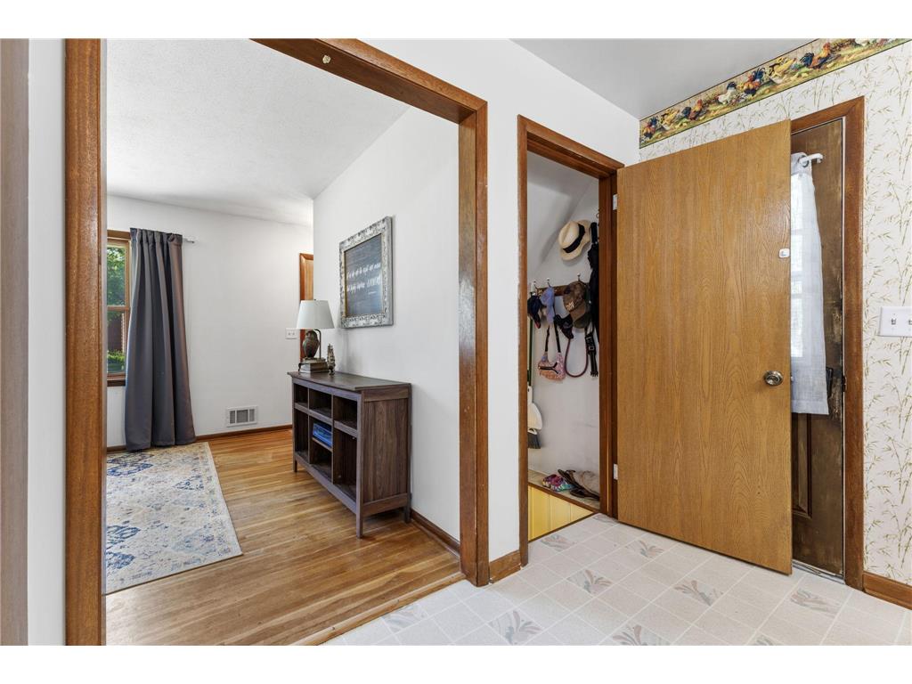 5801 Orchard Avenue N Crystal MN 55429 7100996 image15