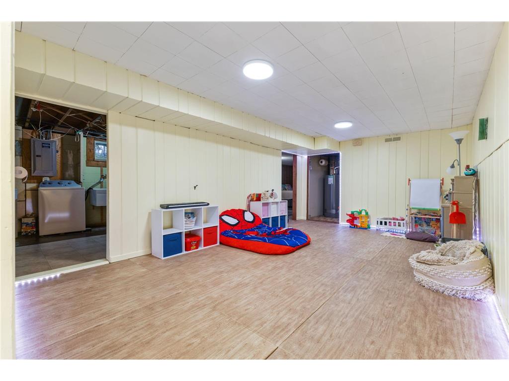5801 Orchard Avenue N Crystal MN 55429 7100996 image16