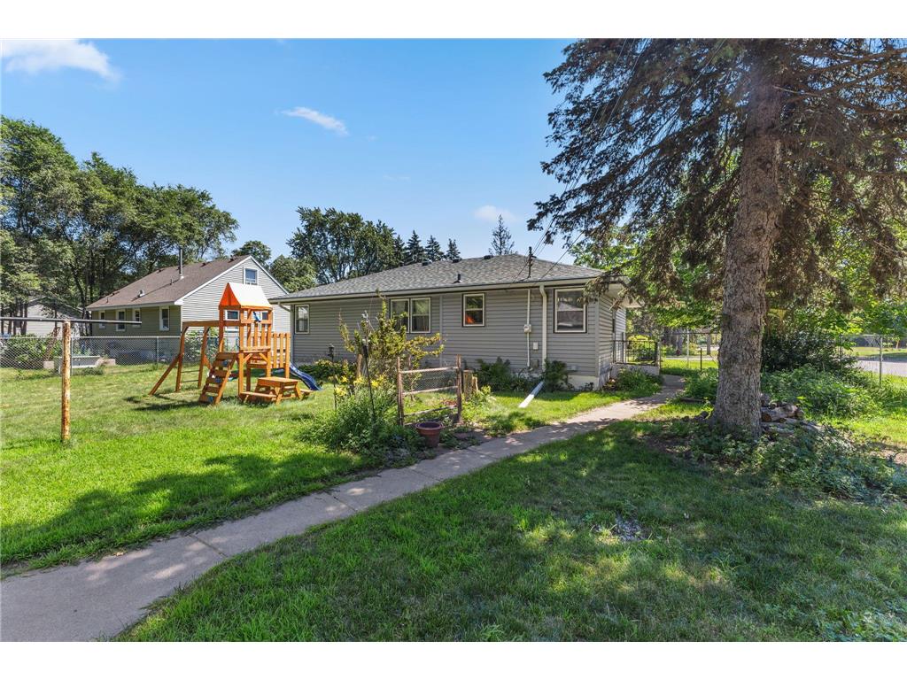 5801 Orchard Avenue N Crystal MN 55429 7100996 image34
