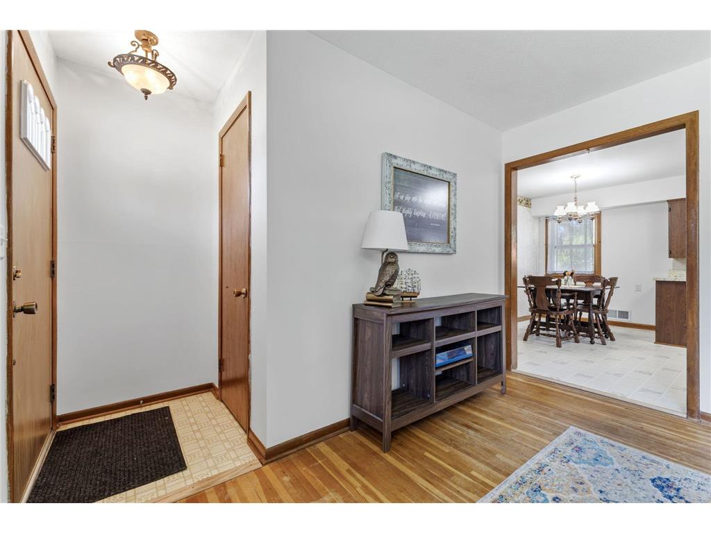 5801 Orchard Avenue N Crystal MN 55429 7100996 image4