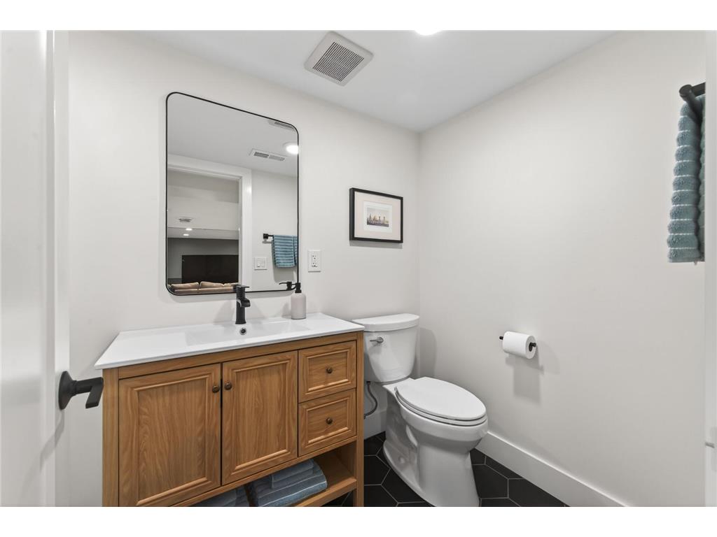 5804 Elliot Avenue Minneapolis MN 55417 7071347 image39