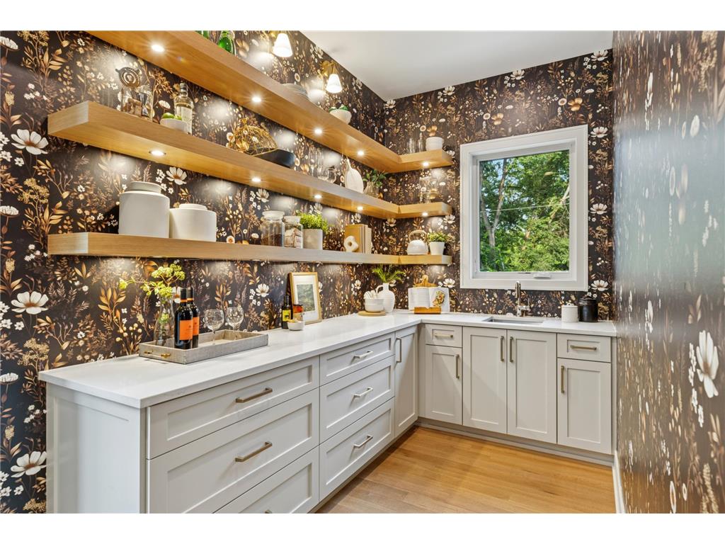 5805 Kellogg Avenue Edina MN 55424 7002749 image6