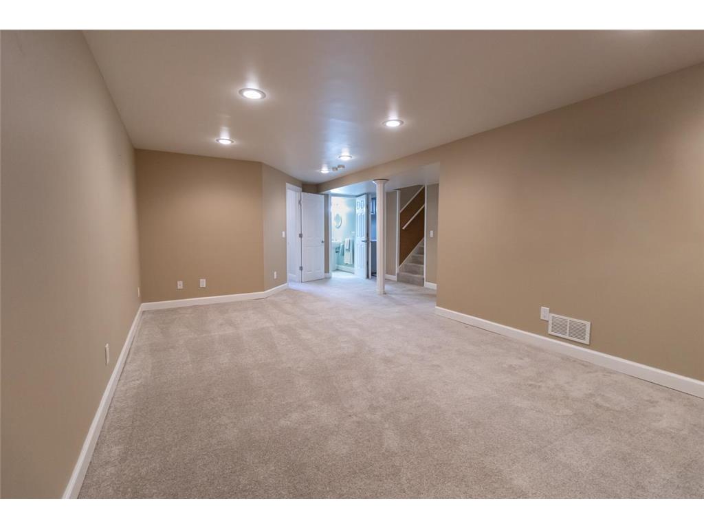 5808 France Avenue S Edina MN 55410 7065853 image34