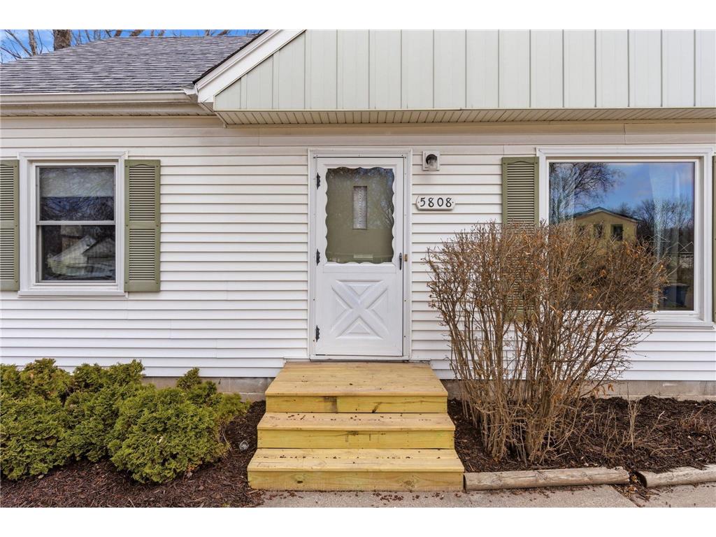 5808 Nevada Avenue N Crystal MN 55428 7049100 image2