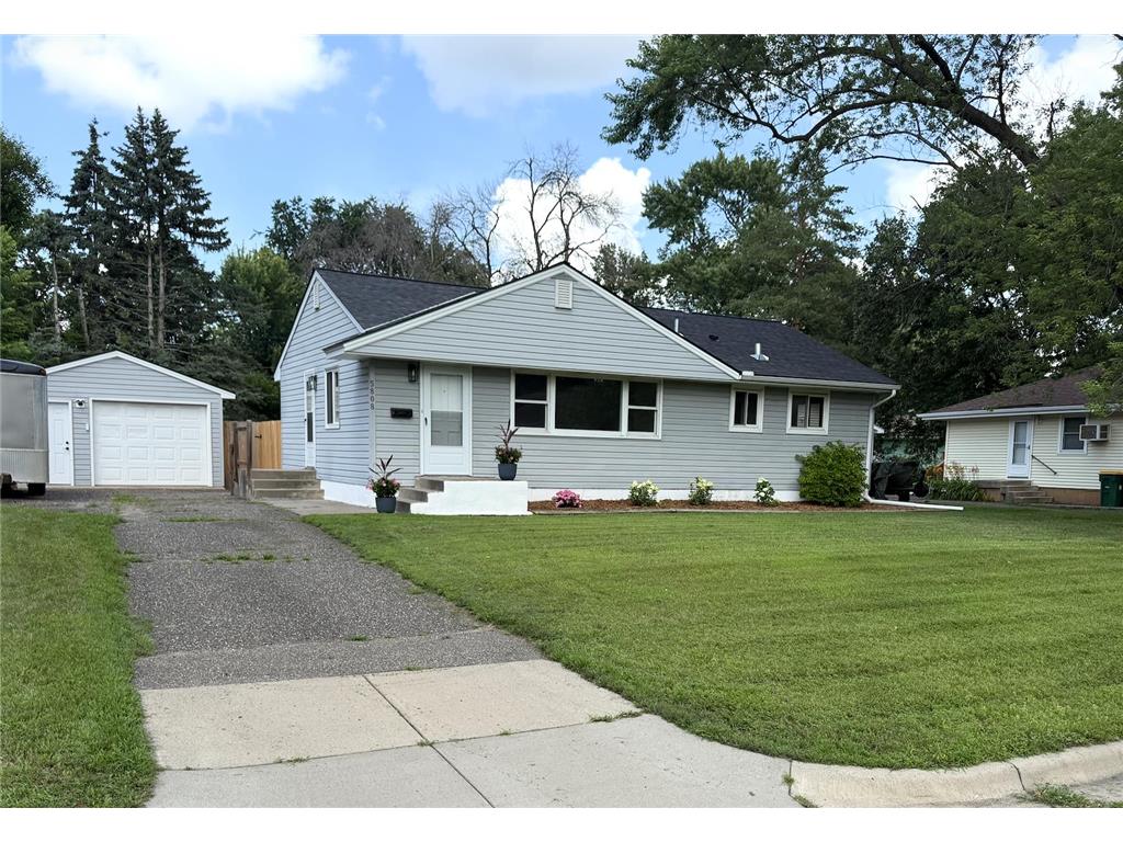 5808 Pearson Drive Brooklyn Center MN 55429 7025623 image1