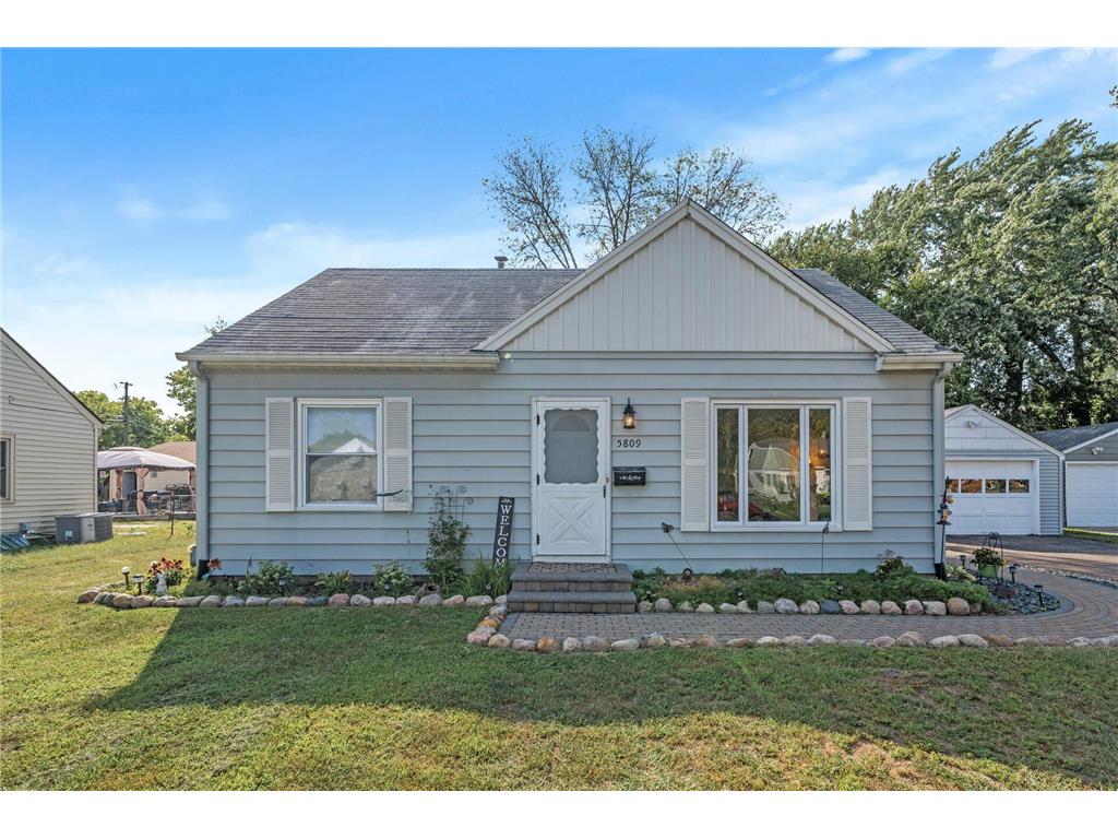 5809 Pennsylvania Avenue N Crystal MN 55428 6424821 image1