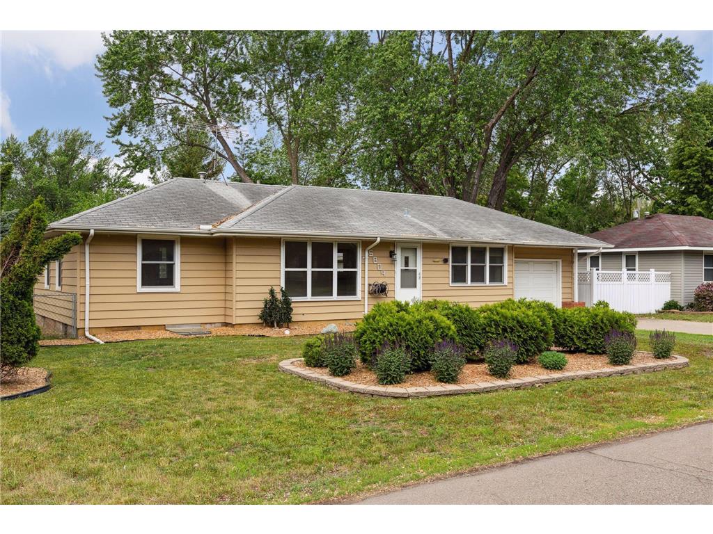 5809 W Broadway Avenue Crystal MN 55428 6379893 image1