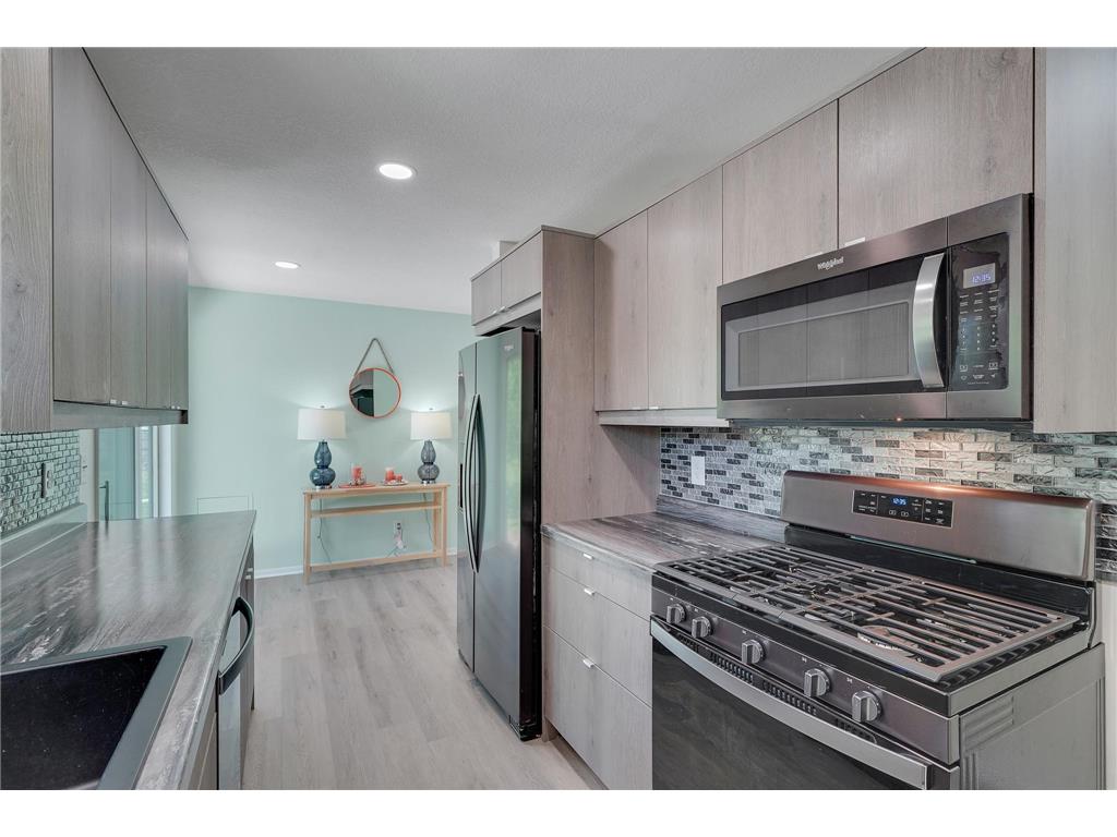 5810 Oldfield Avenue N Oak Park Heights MN 55082 7074941 image11
