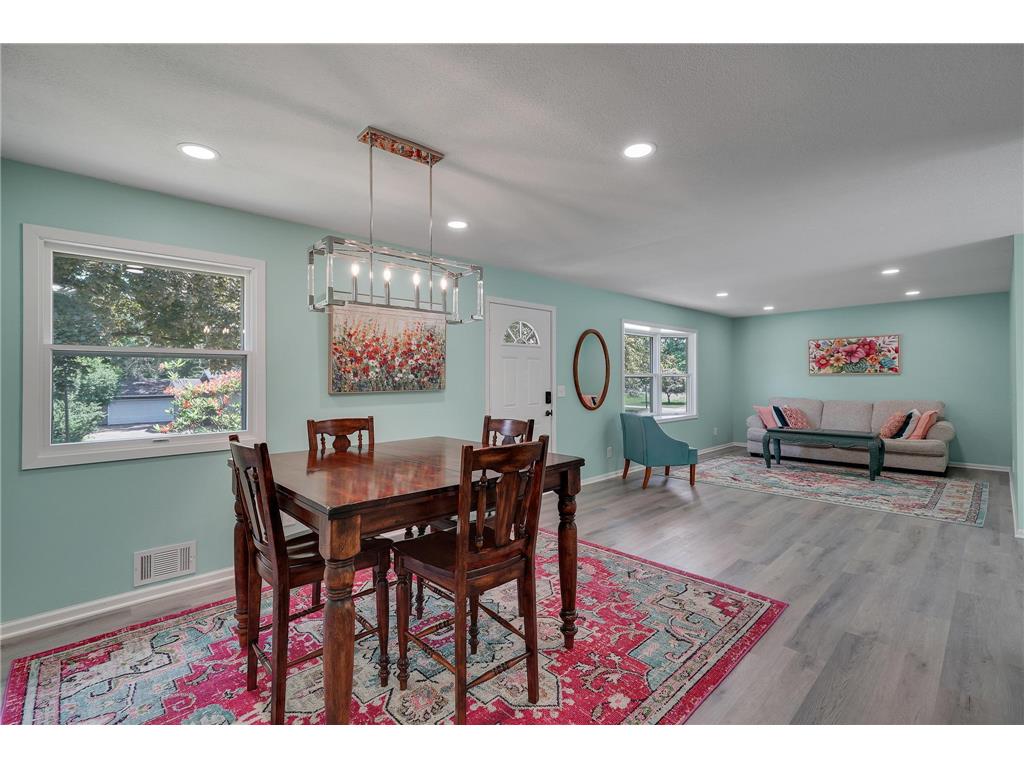 5810 Oldfield Avenue N Oak Park Heights MN 55082 7074941 image16