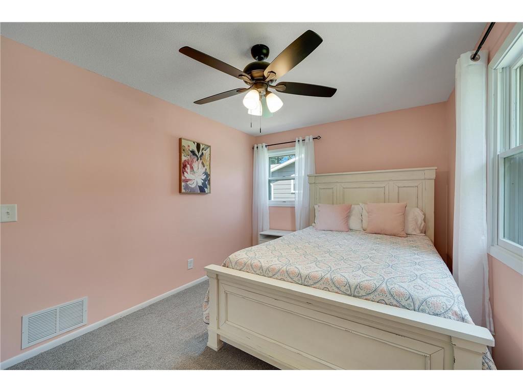 5810 Oldfield Avenue N Oak Park Heights MN 55082 7074941 image19