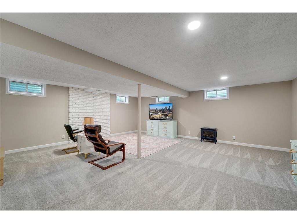 5810 Oldfield Avenue N Oak Park Heights MN 55082 7074941 image29
