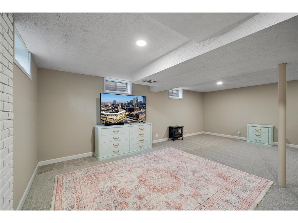 5810 Oldfield Avenue N Oak Park Heights MN 55082 7074941 image32