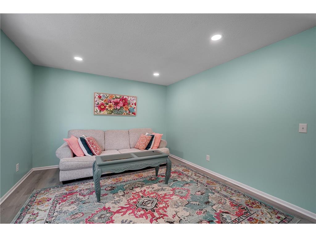 5810 Oldfield Avenue N Oak Park Heights MN 55082 7074941 image6