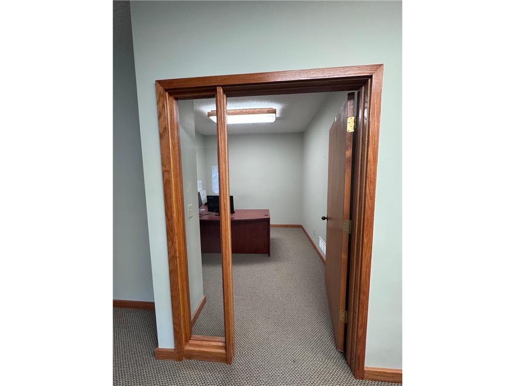 5811 Cedar Lake Road S Saint Louis Park MN 55416 6820465 image2