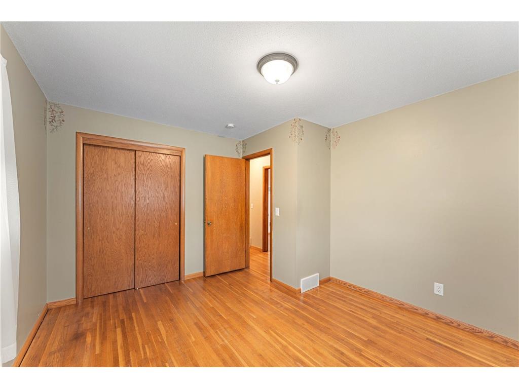 5812 Boone Avenue N New Hope MN 55428 7074576 image10