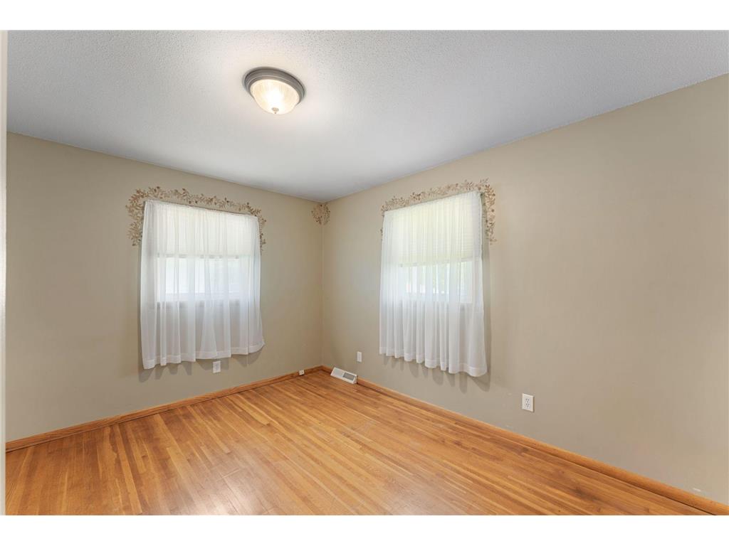 5812 Boone Avenue N New Hope MN 55428 7074576 image11
