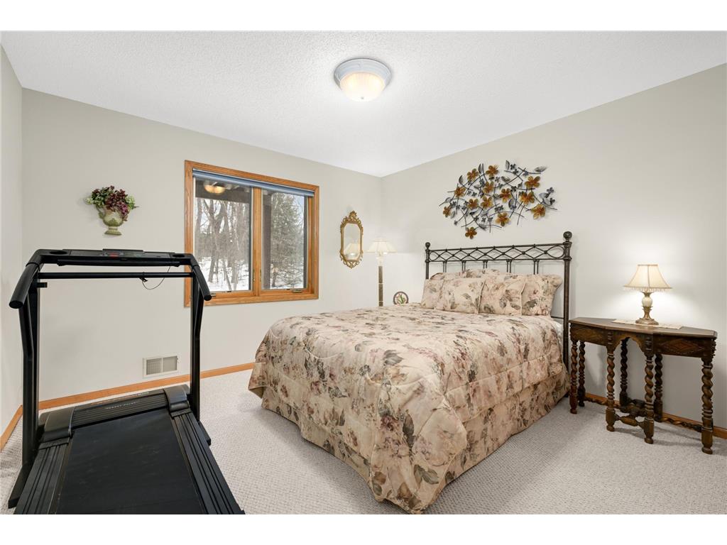 5812 Forestview Lane N Plymouth MN 55442 6818686 image26