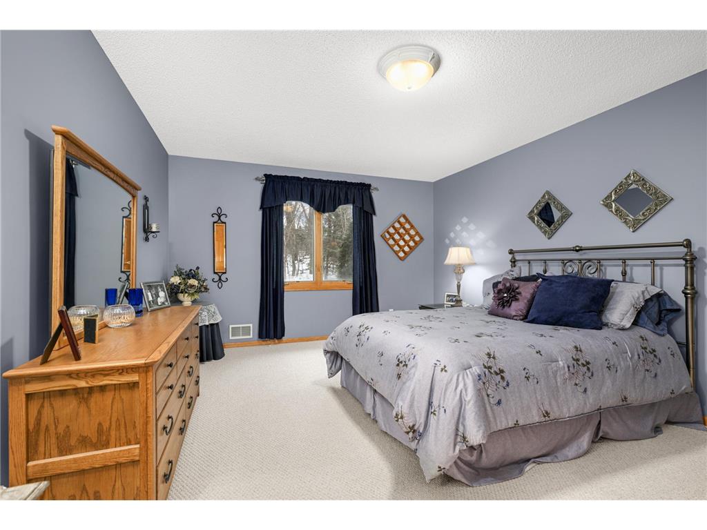 5812 Forestview Lane N Plymouth MN 55442 6818686 image27