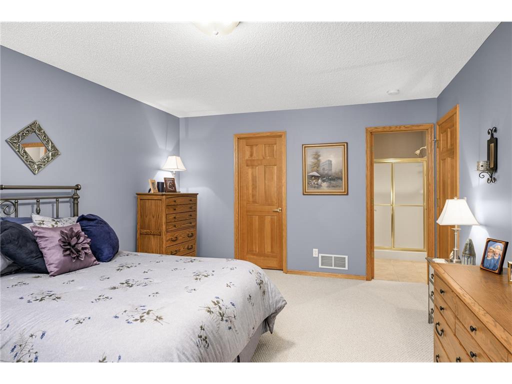 5812 Forestview Lane N Plymouth MN 55442 6818686 image28