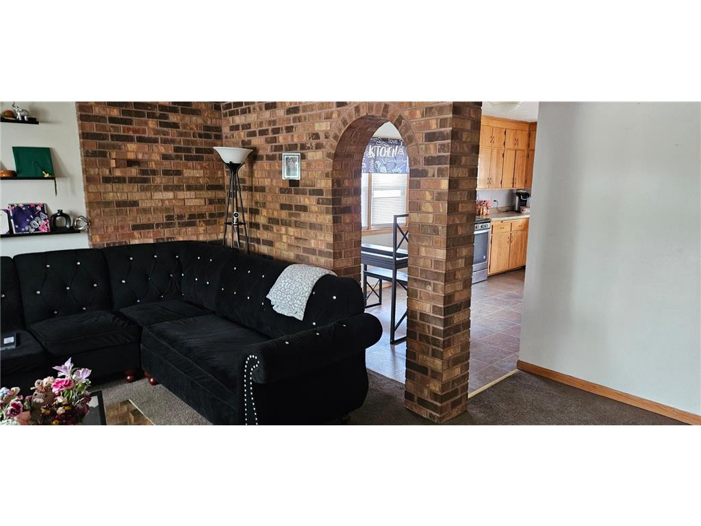 5815 42nd Avenue N Robbinsdale MN 55422 7075362 image4