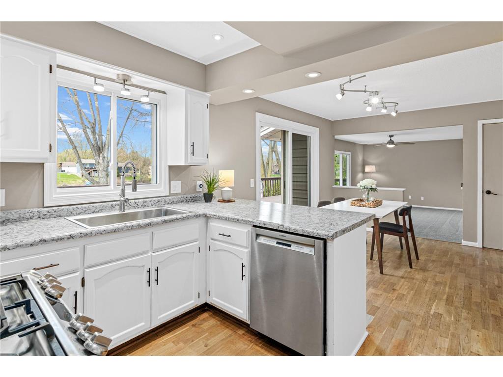 5815 Evergreen Lane Shoreview MN 55126 - Evergreen Ponds 7066984 image11