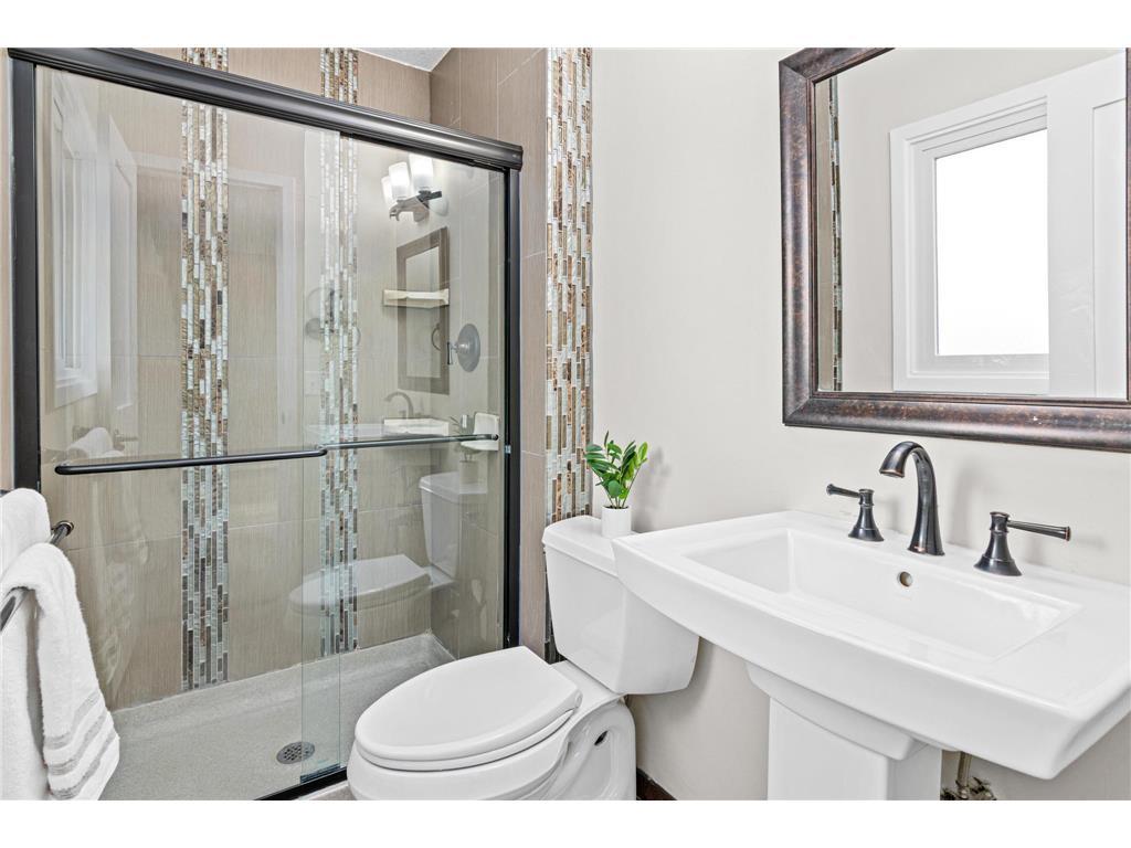 5815 Evergreen Lane Shoreview MN 55126 - Evergreen Ponds 7066984 image17