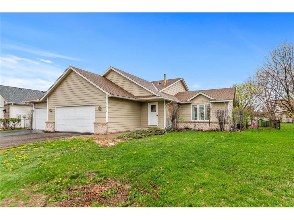 5816 91st Crescent N Brooklyn Park MN 55443 6363142 image1