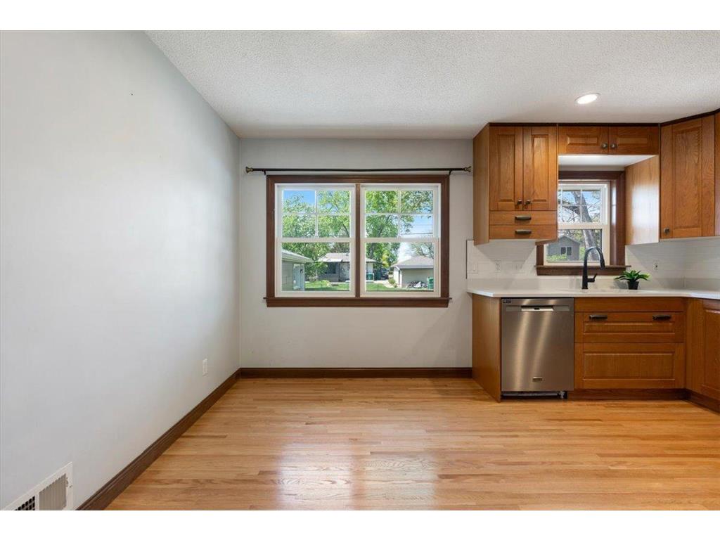 5817 Quail Avenue N Crystal MN 55429 7084409 image9