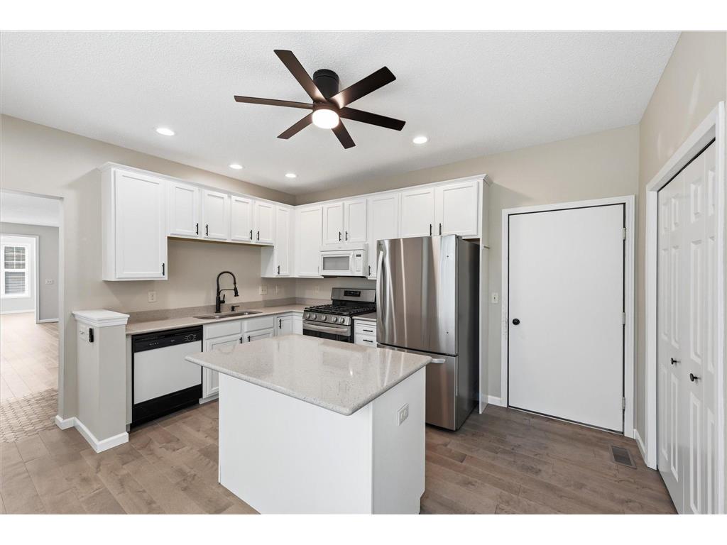 5818 Prairie Ridge Drive Shoreview MN 55126 7047378 image20