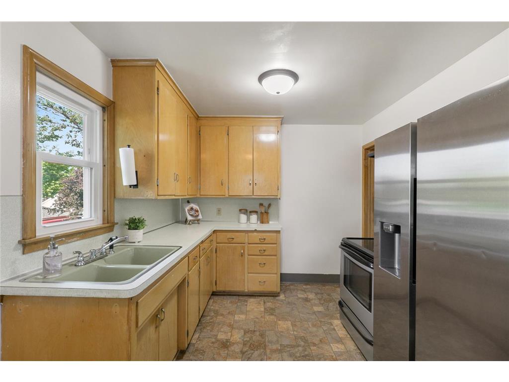 582 36 1/2 Avenue NE Minneapolis MN 55418 7075430 image13