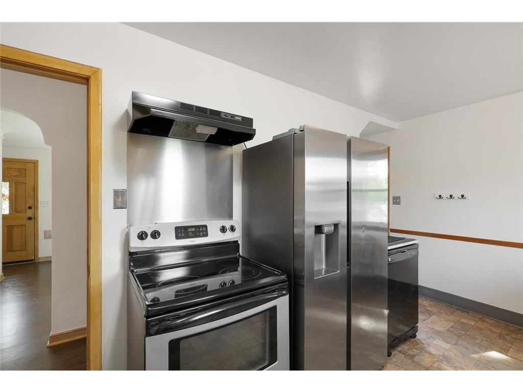 582 36 1/2 Avenue NE Minneapolis MN 55418 7075430 image14
