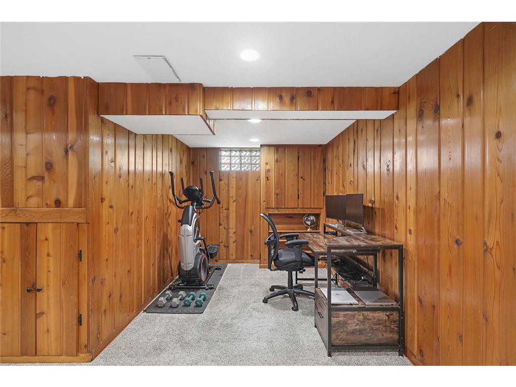 582 36 1/2 Avenue NE Minneapolis MN 55418 7075430 image17