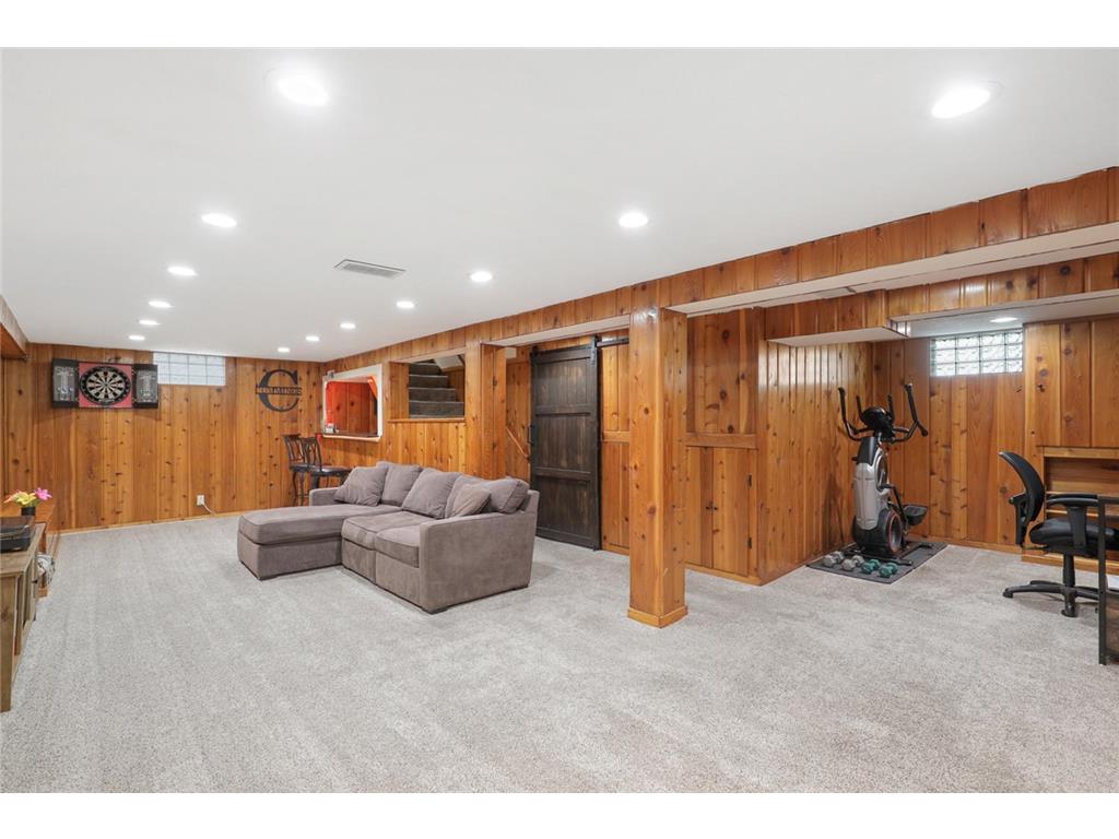 582 36 1/2 Avenue NE Minneapolis MN 55418 7075430 image18