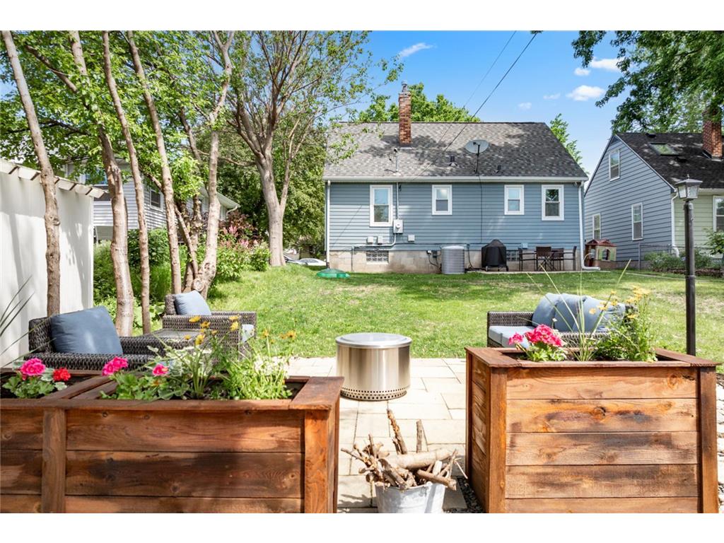 582 36 1/2 Avenue NE Minneapolis MN 55418 7075430 image24