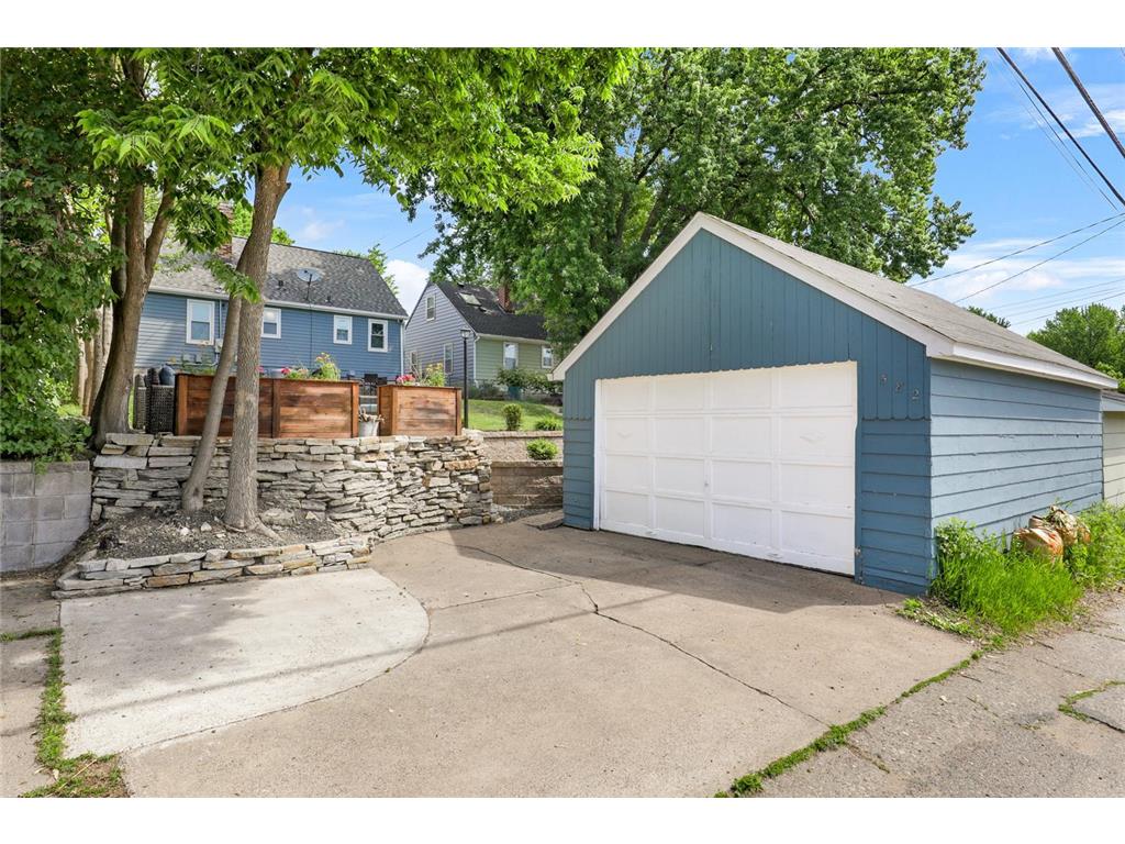 582 36 1/2 Avenue NE Minneapolis MN 55418 7075430 image26