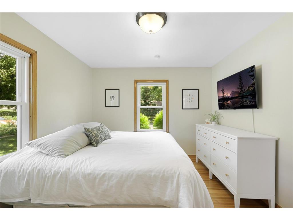 582 36 1/2 Avenue NE Minneapolis MN 55418 7075430 image8