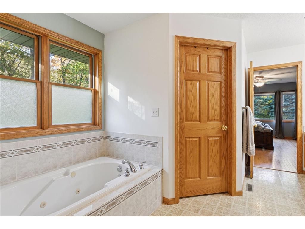 582 Country Oaks Lane Troy Twp WI 54022 7030238 image21