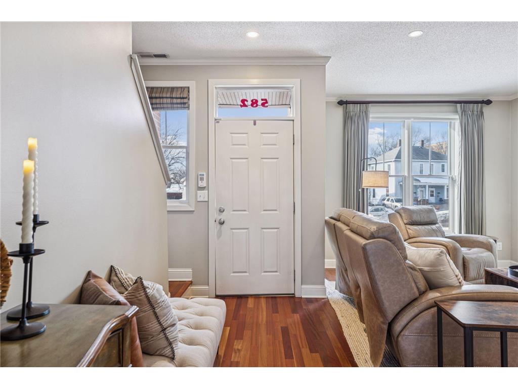 582 Payne Avenue Saint Paul MN 55130 7010840 image2