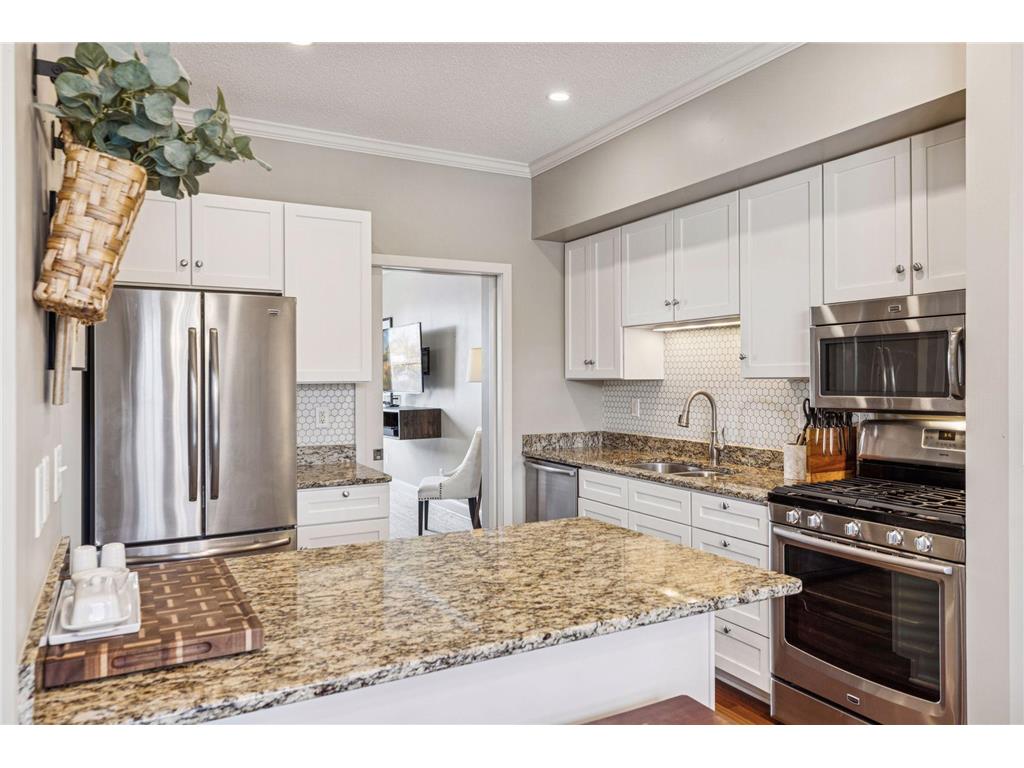 582 Payne Avenue Saint Paul MN 55130 7010840 image9