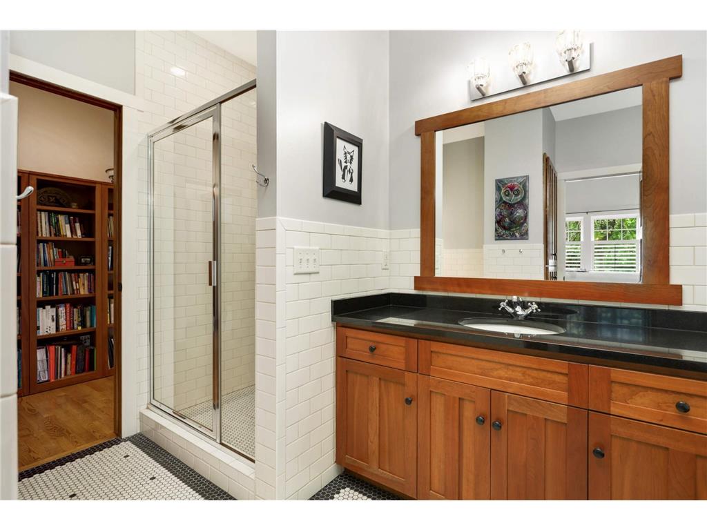 582 Summit Avenue Saint Paul MN 55102 6751138 image36