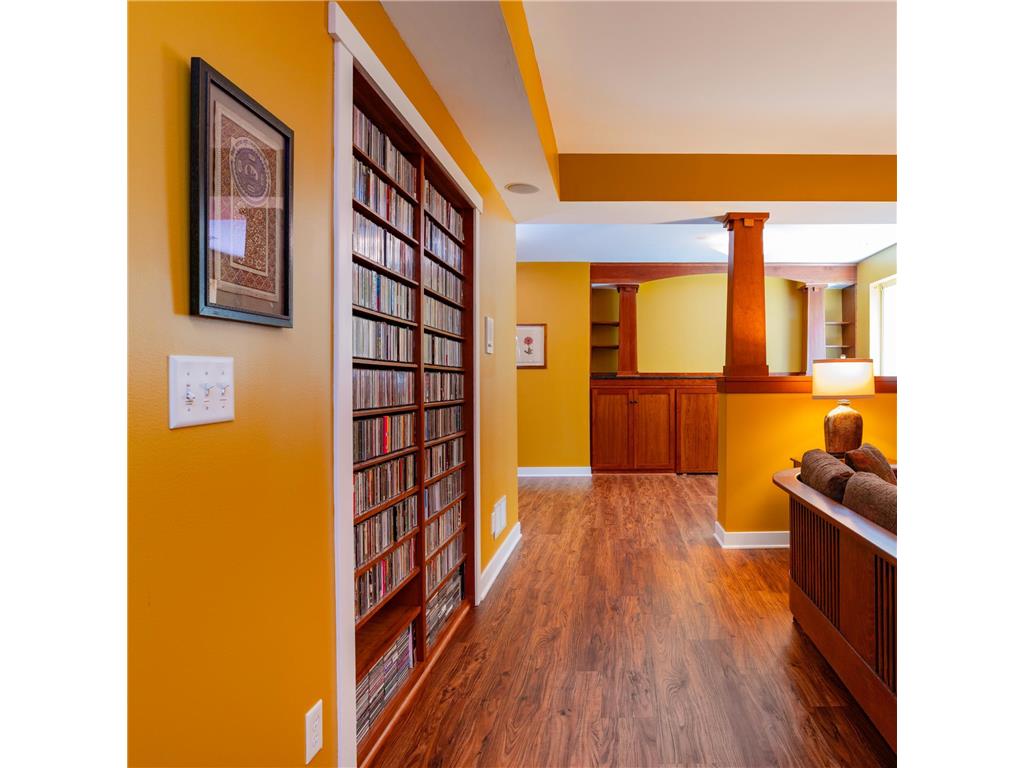 582 Summit Avenue Saint Paul MN 55102 6751138 image40