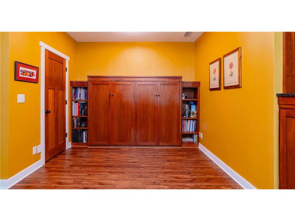 582 Summit Avenue Saint Paul MN 55102 6751138 image46