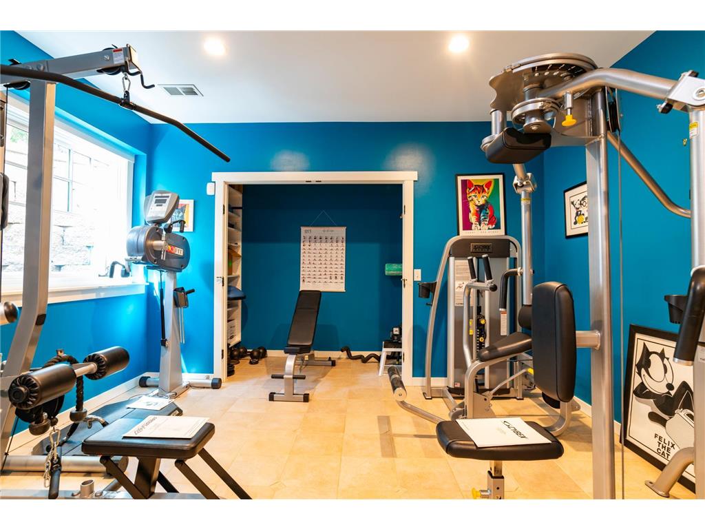 582 Summit Avenue Saint Paul MN 55102 6751138 image47