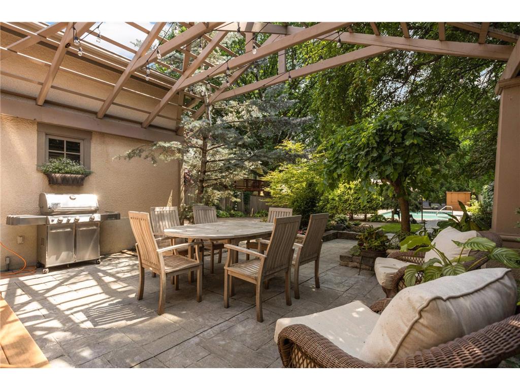 582 Summit Avenue Saint Paul MN 55102 6751138 image53