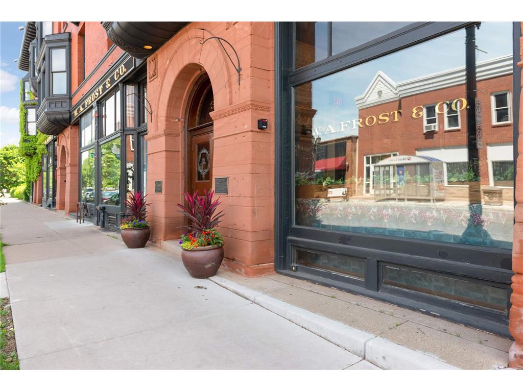 582 Summit Avenue Saint Paul MN 55102 6751138 image69