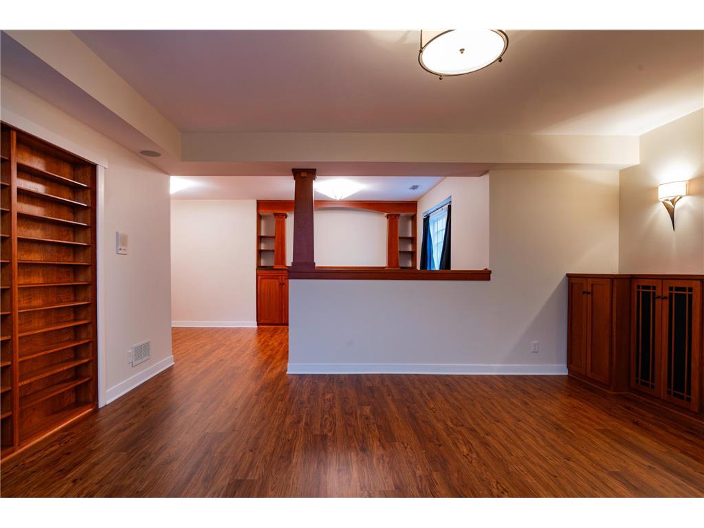 582 Summit Avenue Saint Paul MN 55102 7080942 image39
