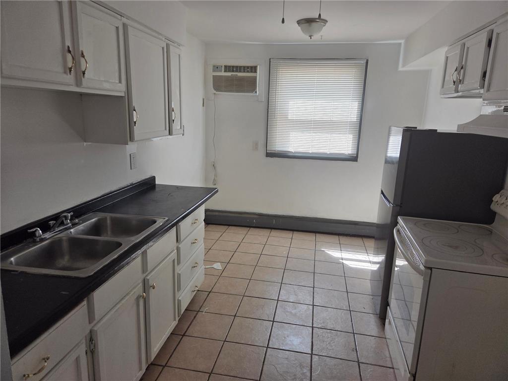 5820 2 1/2 Street NE Fridley MN 55432 7078856 image2