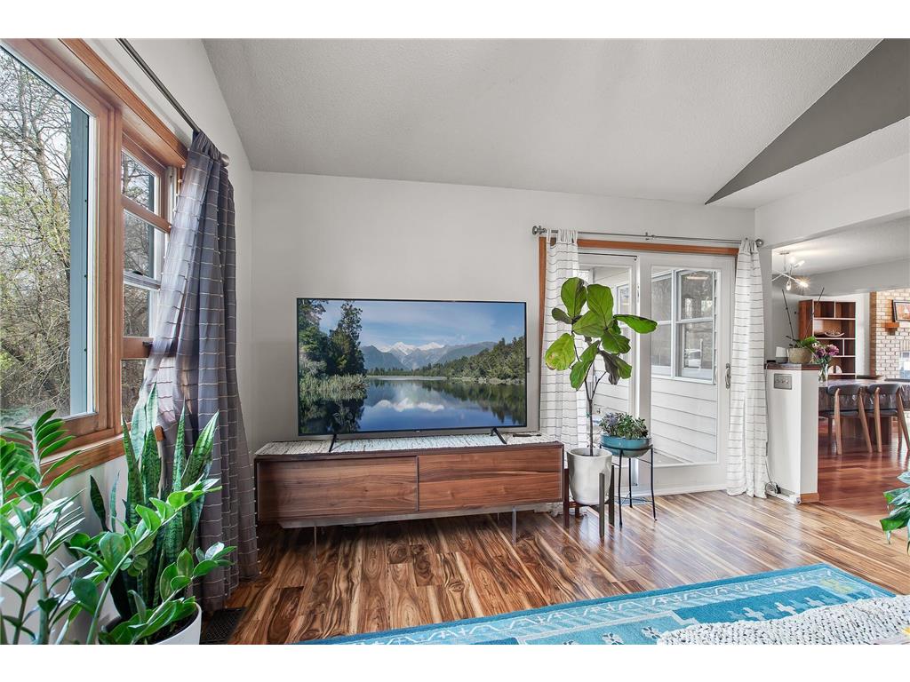 5820 Rosewood Lane N, Plymouth, MN, 55442 MLS 6190453 Edina Realty